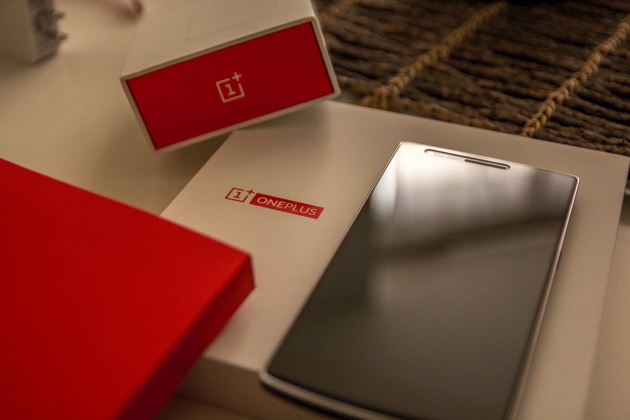 OnePlus One with the box - by Hila Yonatan